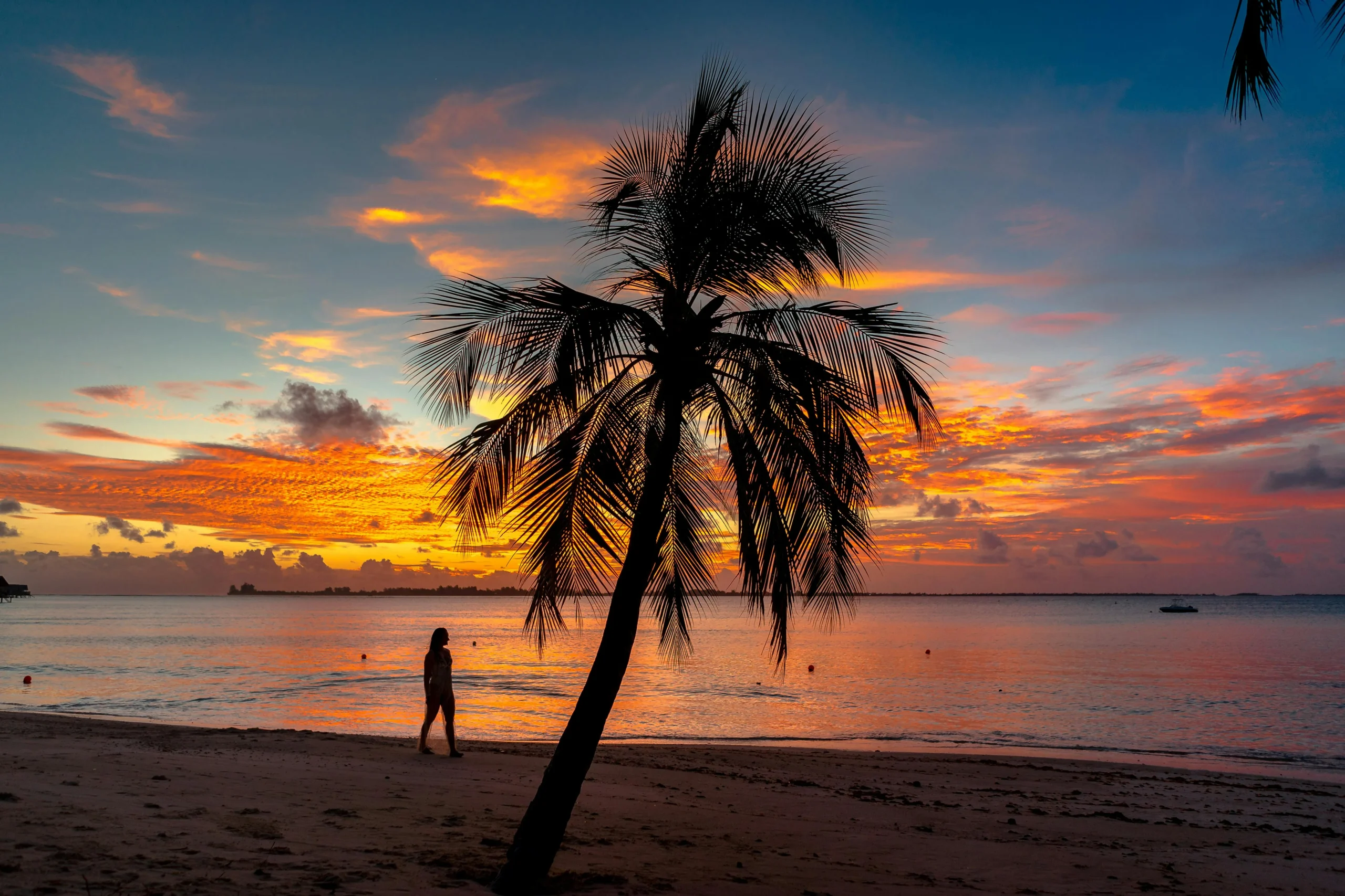 sunset-scene-maldives